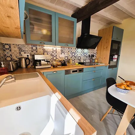 Feriehus Fleurs De Vigne, Charentais Au Grand Coeur