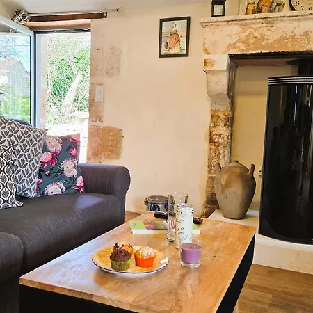 Feriehus Fleurs De Vigne, Charentais Au Grand Coeur