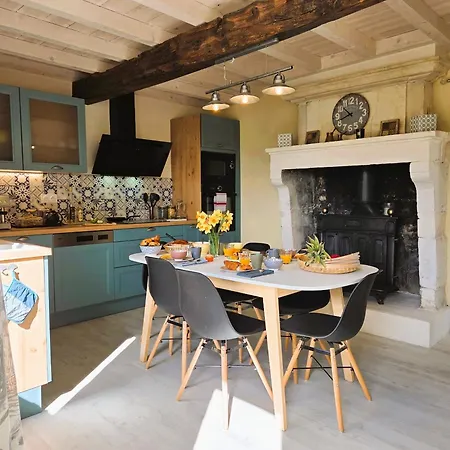 Fleurs De Vigne, Charentais Au Grand Coeur Feriehus