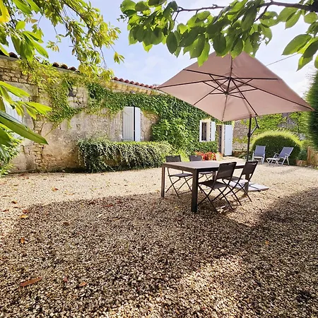 Fleurs De Vigne, Charentais Au Grand Coeur