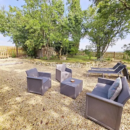 Fleurs De Vigne, Charentais Au Grand Coeur Bouteville