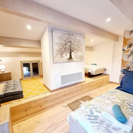 Fleurs De Vigne, Charentais Au Grand Coeur Feriehus