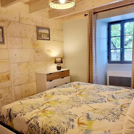 Fleurs De Vigne, Charentais Au Grand Coeur *