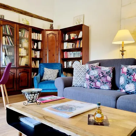 Feriehus Fleurs De Vigne, Charentais Au Grand Coeur