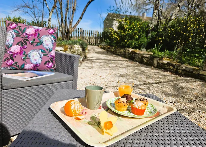 Сasa de vacaciones Fleurs De Vigne, Charentais Au Grand Coeur Bouteville