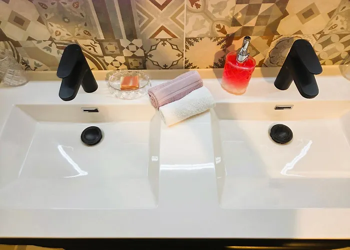 Сasa de vacaciones Fleurs De Vigne, Charentais Au Grand Coeur