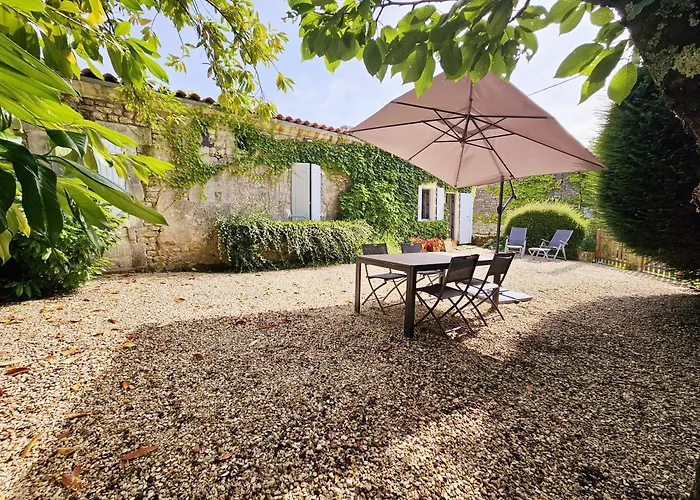 Fleurs De Vigne, Charentais Au Grand Coeur