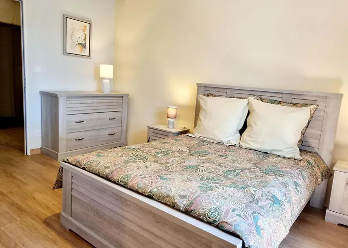 Сasa de vacaciones Fleurs De Vigne, Charentais Au Grand Coeur *