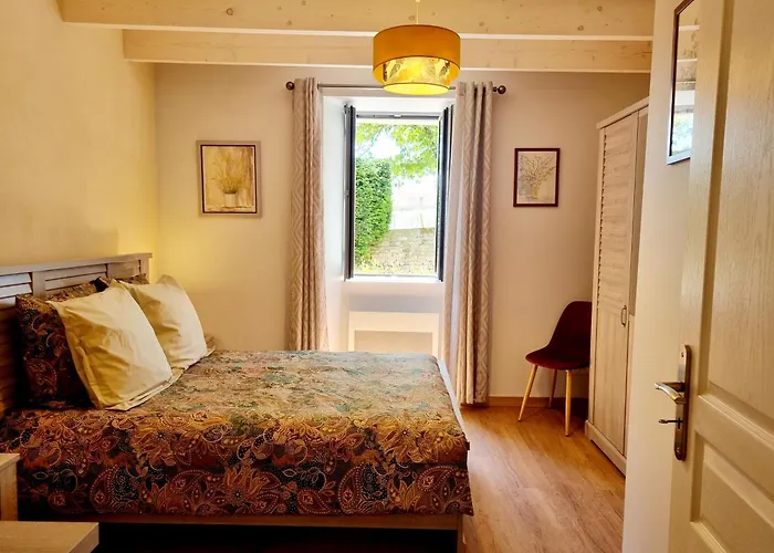 Сasa de vacaciones Fleurs De Vigne, Charentais Au Grand Coeur Bouteville